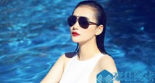 王婉娟个人资料 王婉娟泳装写真前凸后翘大秀诱人身材