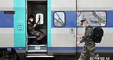 韩国11名军人确诊涉四大军种7700人被隔离 韩国累计确诊763例其中11名军人确诊