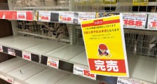 日本韩国疫情最新消息:疫情来了抢口罩，为啥日本人韩国人美国人还疯抢卫生纸
