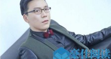陈铭辟谣出轨传闻 发文:老婆快来救我!网友:又吃了一把狗粮!