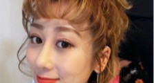 蒋丽莎零下10度比基尼 生完4个小孩身材惹火