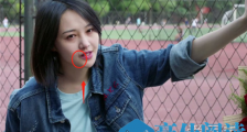 郑爽嘴角疤痕原因 郑爽嘴巴怎么有个疤痕