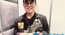 惊呆了!李连杰抵港捐款 这到底是什么梗?