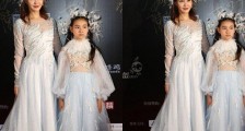 杨雪带女儿走秀 女儿却被批长得太丑