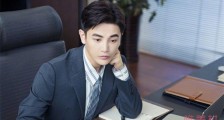 孙坚回忆黑暗童年 妈妈刚凑的学费就被爸爸抢走去吸毒