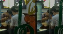 何炅疑现身小面馆 网友凭借这一细节认出是何炅本尊