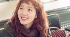朴素丹家很有钱吗 曾演小苹果MV也是寄生虫里的小女儿