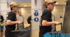 陈冠希打掉路人手机怎么回事 还原事发经过表情成为亮点