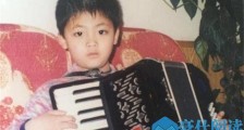 侯明昊整容了吗 童年素颜照曝光整没整一目了然
