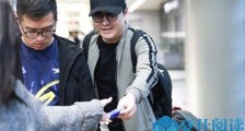 沈腾借纸巾擤鼻涕 画风十分搞笑原因出在沈叔叔脸上
