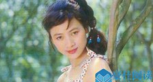 白灵为啥被嫌弃 曾是清纯女神后形象大变性感照火辣惹眼