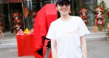 《亲爱的爸妈》闫妮王砚辉首度合作演绎再婚夫妻