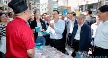 李克强:地摊经济、小店经济是就业岗位的重要来源,是中国的生机