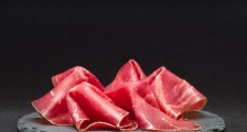 他将公司做到中国第一全球最大 号称世界屠夫长 却有一个遗憾?