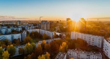 信达地产“换帅“ 前三季资产负债率达76.84%踩监管红线