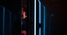 顶流歌手被质疑“割韭菜”,数字专辑新模式遭遇“流量腐蚀”