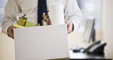 10万辅导老师困境:上半年被抢,下半年被裁