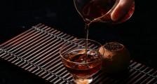 一个海南人坐庄,玩坏了整个云南普洱茶?
