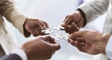 斗鱼虎牙合并终止,游戏直播业战火重燃?