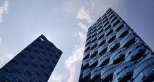 新华保险2020年业绩下滑 保费收入结构生变 偿付能力充足率降低