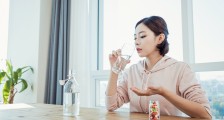 谁是Z世代的“脑白金”?