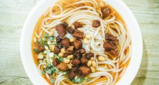 螺蛳粉、湖南米粉、南昌拌粉…...谁是千亿米粉赛道之王?