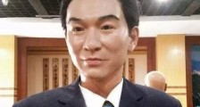 国内最丑蜡像馆,不看展示牌都不知道他们是谁!