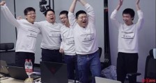泡网吧自学代码 成都小伙获百万科技奖