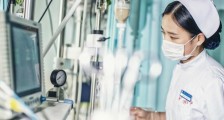 03年中国非典死了多少人 对当年哪些行业影响较大?