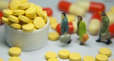 拜耳辞退女华人后续 她目前状况如何