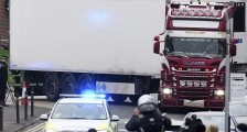 3辆车、100多名越南人偷渡英国,不幸惨死39人,牵出了西方媒体的众生相!