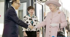 活捉英国人李嘉诚,才能解决香港问题!