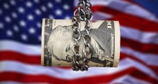 美国欠哪国最多钱 1万亿美债一年利息有多少