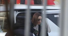 佟丽娅为什么能主持春晚?伊犁的“儿子娃娃”骨子里都是倔犟