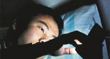 小伙熬夜引发抢救 惊险全程曝光已脱险但背后原因让人惶恐