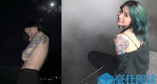 陈典黑尾酱大尺度引热议 拍照姿势及风格被疑学网红晚晚