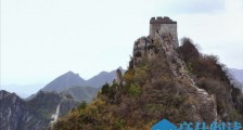 驴友爬野长城踩空经过曝光 探险有风险小心为上【图】