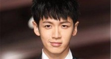 柯震东光屁是怎么回事 柯震东光屁屁被插菊花是真的吗