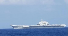 美舰跟拍中国航母,这一幕引起美国水兵惊叹!