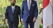 会见拜登之后 菅义伟马上向中国示好:不介入台海军事冲突