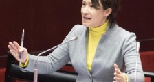 台“驻美代表”称:台美间“有好的开始”,台网民:又尬吹!