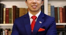 悲痛!华裔学生当街遭7枪毙命,做过坦克手也保不住命,问题出在哪?
