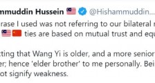 称呼王毅为“大哥”却遭无端质疑,马来西亚外长发推回击!